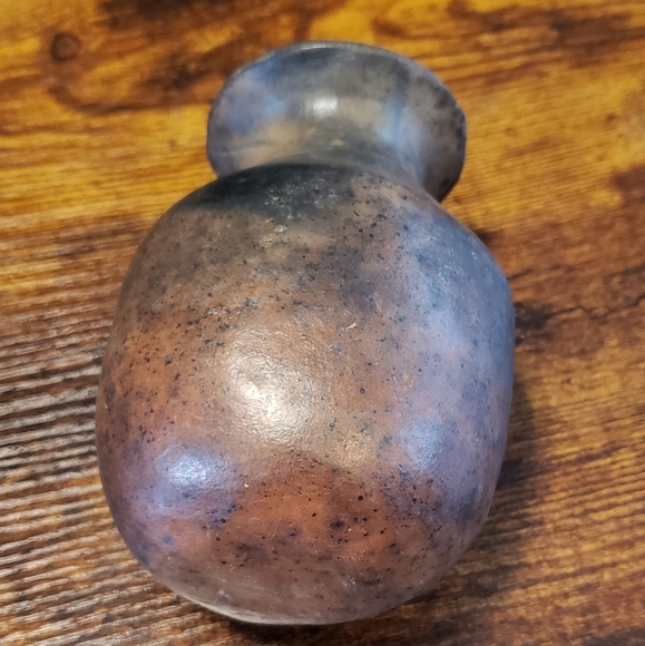 Primitive Handmade Black Clay Vase Unique Native American Pottery Raku Antique - Picture 8 of 12